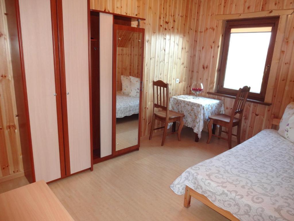 Country Houses Vidu Sodyba Pension Utena Kamer foto